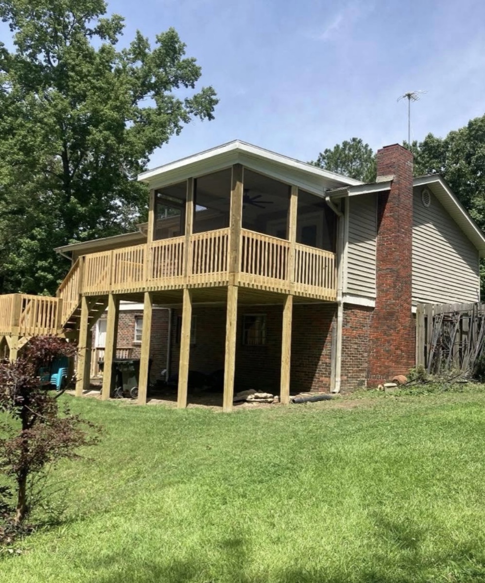 Custom deck build by Carpenetti Construction